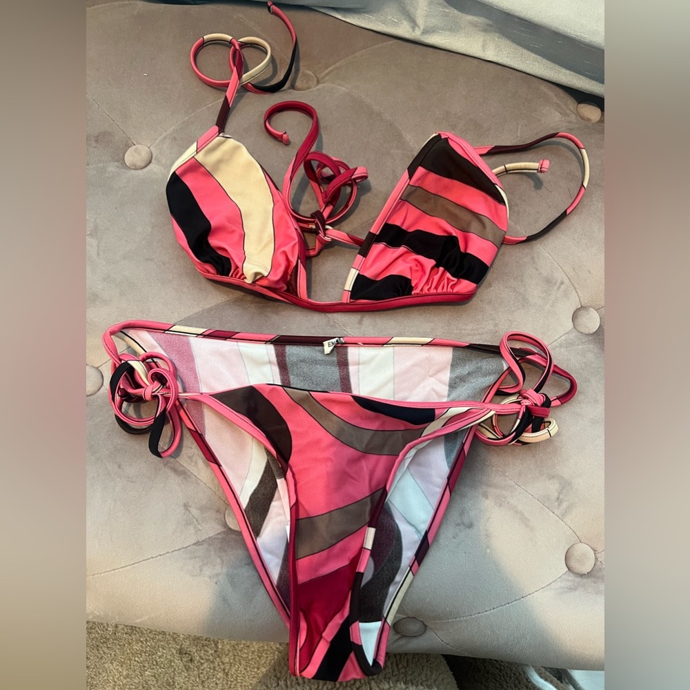 Pucci swim